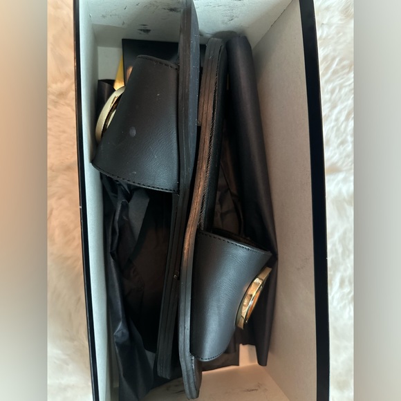 Valentino slides🖤 - Picture 3 of 5